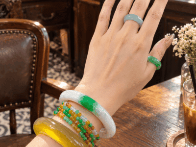 CÁCH CHỌN VÒNG CÓ NI TAY PHÙ HỢP