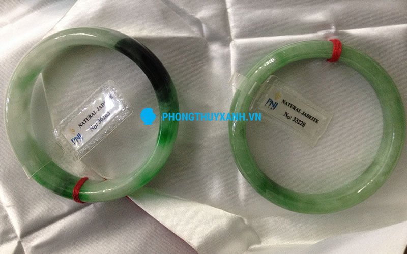 Vòng tay phong thủy đá cẩm thạch liền bảng - bảng tròn